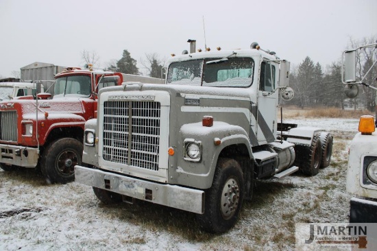 1977 Int Transtar 4300 semi