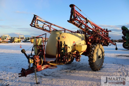 Hardi Ranger 2200 pull type sprayer