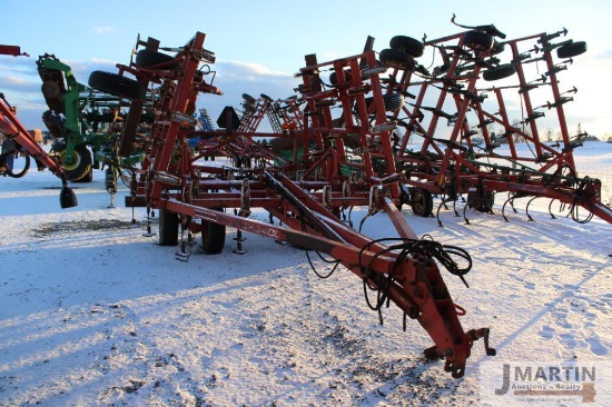 Will-Rich 3400 24' field cultivator