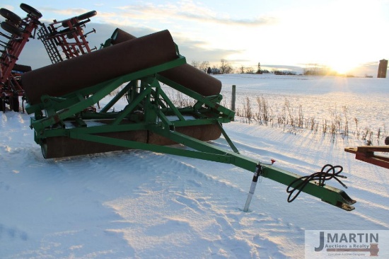 Bobs Eq 30' land roller