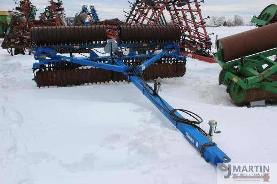 Landoll 3130 24' packer