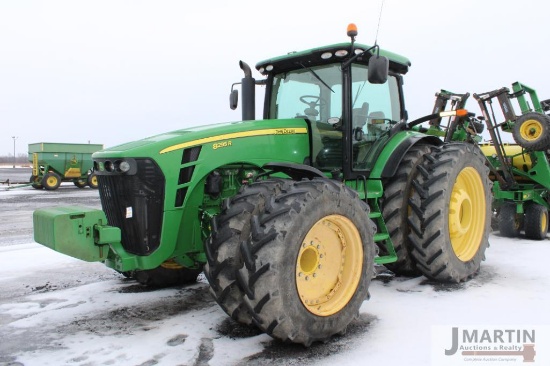 2010 JD 8295R tractor
