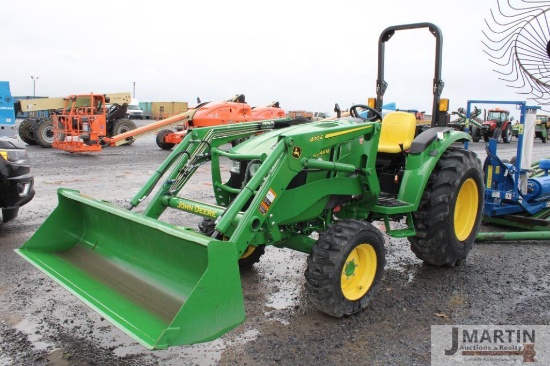 2022 JD 4044M tractor w/ 400E loader