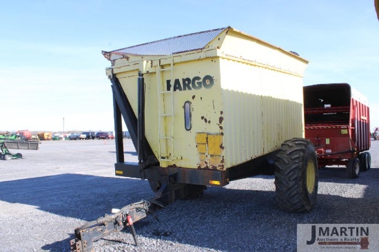 Fargo single axle dump box