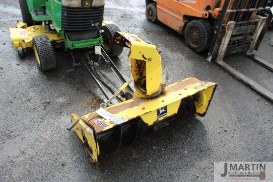 JD 335 riding mower