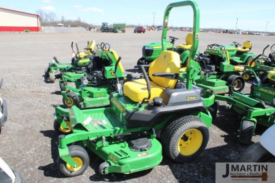 2022 JD Z720E zero turn