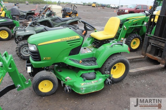 2011 JD X720 Ultimate riding mower