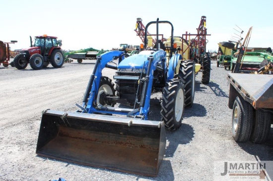 NH Work Master 55 w/ 615TL quick att loader