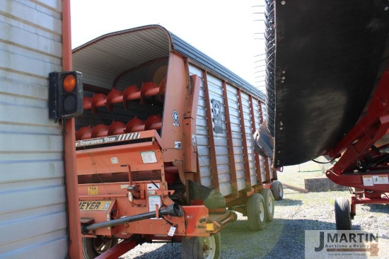 Meyers TSS 3516 16' forage wagon