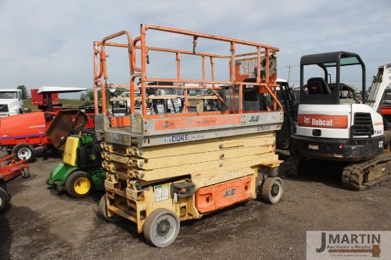 JLG 3246ES scissor lift