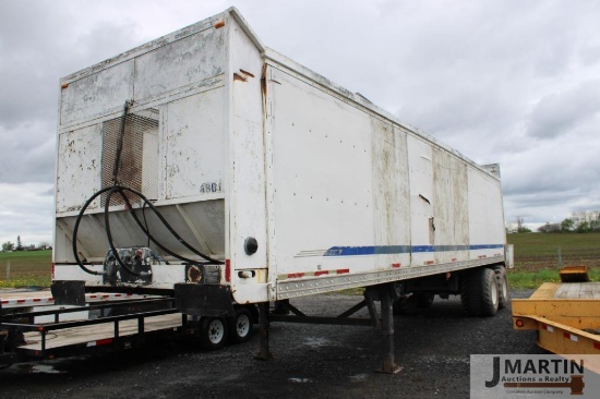 1994 Wilkens 40' silage trailer