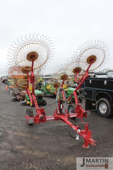 Tonutti RCS8 8 wheel V rake