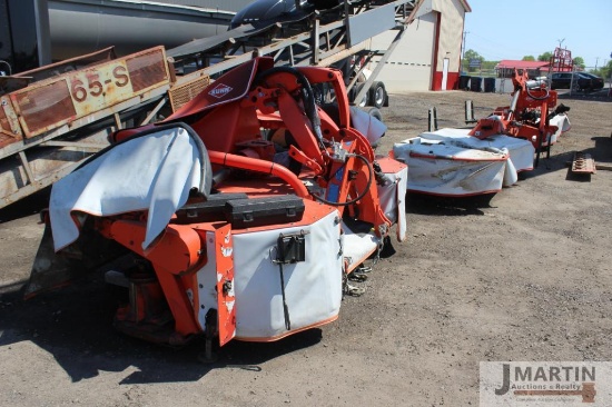 2018 Kuhn 30' triple mowers