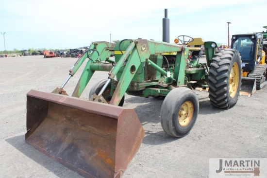 JD 2840 w/ 148 loader