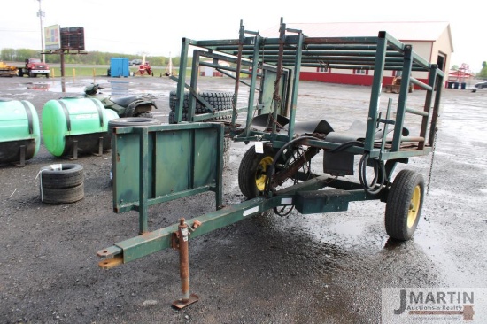 Hoof trimming table