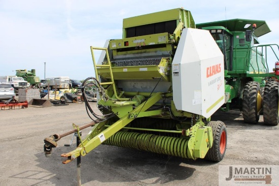 Claas Variant 280 roto cut round baler