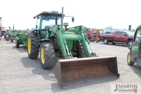 JD 2750 w/ 245 loader