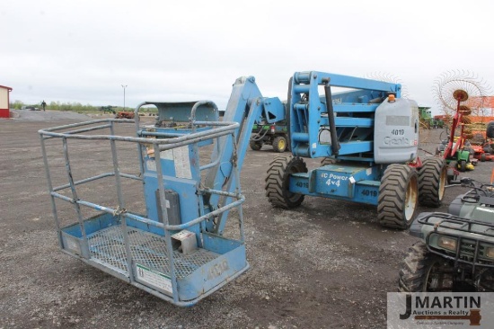 Genie 45' manlift