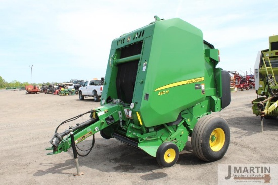 2021JD 450M round baler