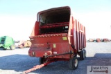 NH 16' silage wagon