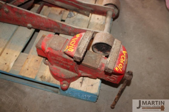 Craftsman vise
