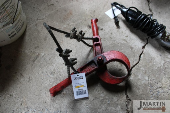 Brush puller