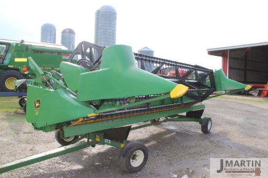 JD 915 15' grain head