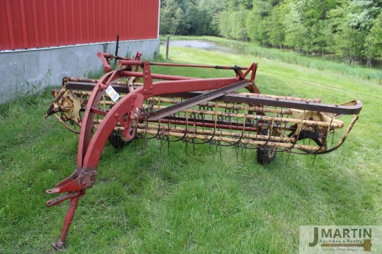 NH 56 roll-a-bar rake