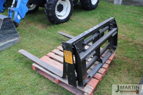 Skid mount 42'' 2400# pallet forks