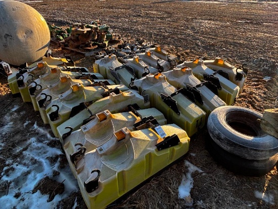 16- JD 3bu seed boxes