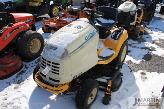 Cub Cadet HDSD 3165 riding mower