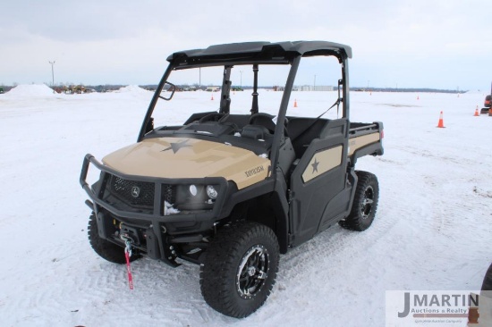 2022 JD XUV835M gator