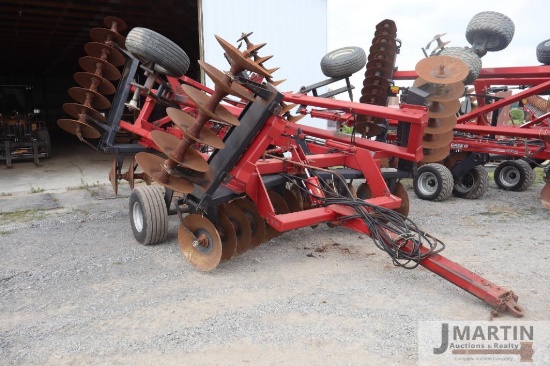 Case 596 22' disc