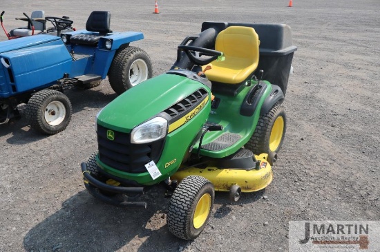 JD D160 riding mower