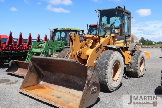 Case 621D wheel loader