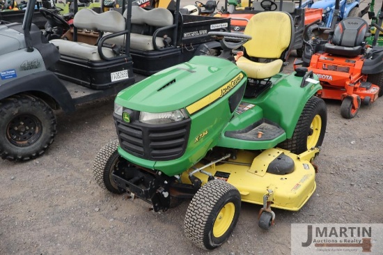 JD X734 riding mower
