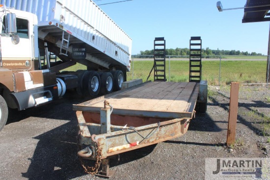 2000 Tow Master 20' trailer