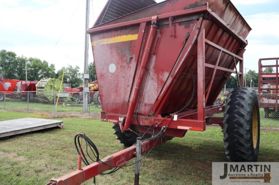 Richardton 8010 dump cart