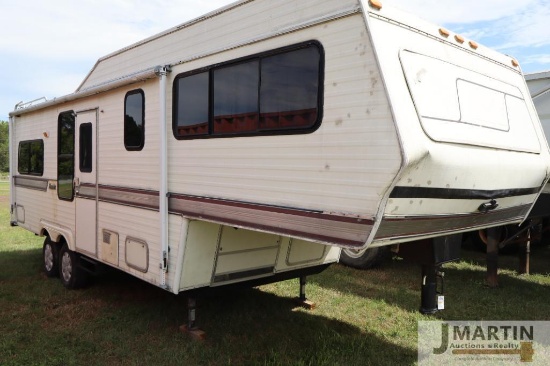 Real Lite 86 camper