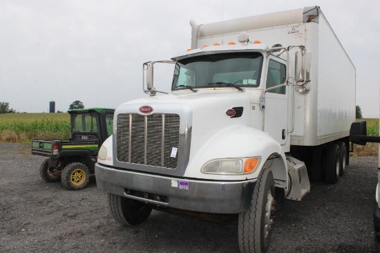 2015 Peterbilt PB348 box truck