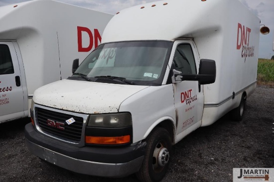 2016 GMC Savana box van