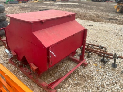 Gandy applicator