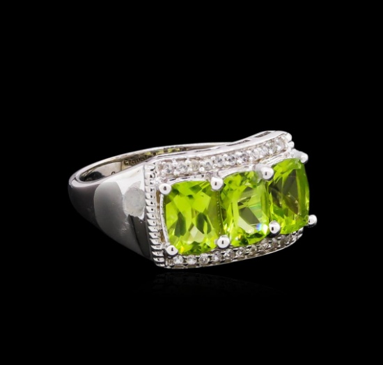 Crayola 2.40 ctw Peridot and White Sapphire Ring - .925 Silver