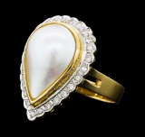 0.40 ctw Diamond and Mabe Pearl Ring - 14KT Yellow Gold