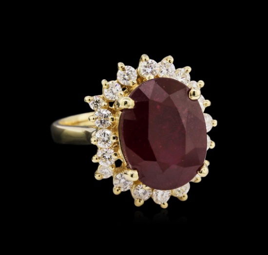 8.25 ctw Ruby and Diamond Ring - 14KT Yellow Gold