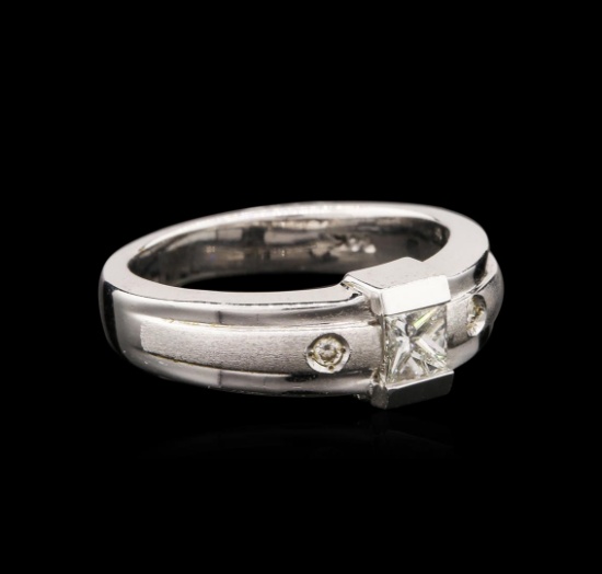 14KT White Gold 0.31 ctw Diamond Ring