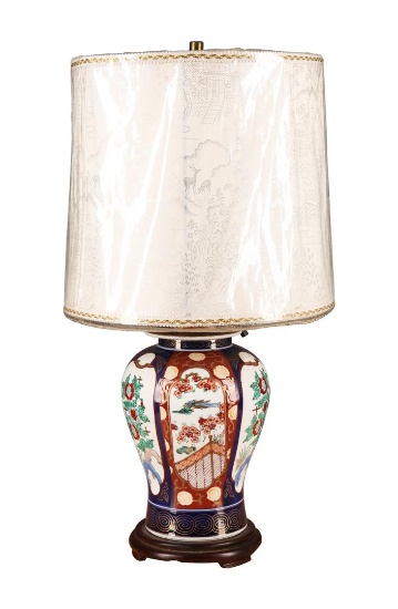 Chinese Porcelain Table Lamp