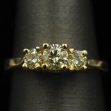 0.81 ctw Diamond Ring - 14KT Yellow Gold
