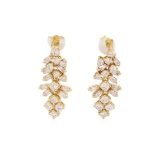 0.7 ctw Diamond Earrings - 18KT Yellow Gold