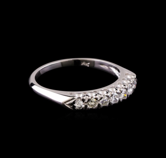 0.50 ctw Diamond Ring - 14KT White Gold